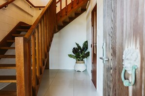 Interior - Beachfront Apartment with Ocean Views (New Plymouth)