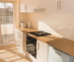 Refrigerador, microondas, horno, placa de cocina