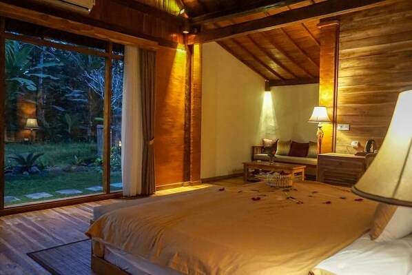 1 bedroom, WiFi, bed sheets - 1BR private villa with pool (Gianyar)