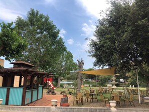 Bar (en la propiedad)