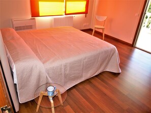 Camas plegables/adicionales, wifi gratis y ropa de cama 