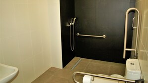 Unclassified image, 2 of 11, button - ALBERGUE PALLANES (Tui)