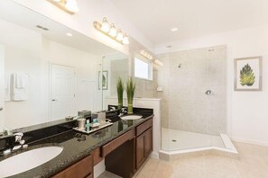 House | Bathroom - Lake View 6BR 5BA Solterra Pool Home (Davenport)