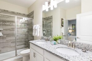 Ferienhaus | Badezimmer