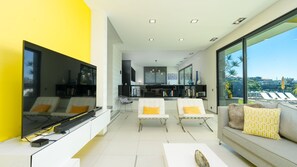 Fernseher