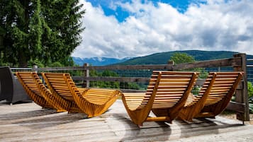 Sun deck