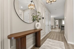 Interior - 7 Bedrooms / 6.5 Bathrooms / Solara (1604 HG) (Kissimmee)