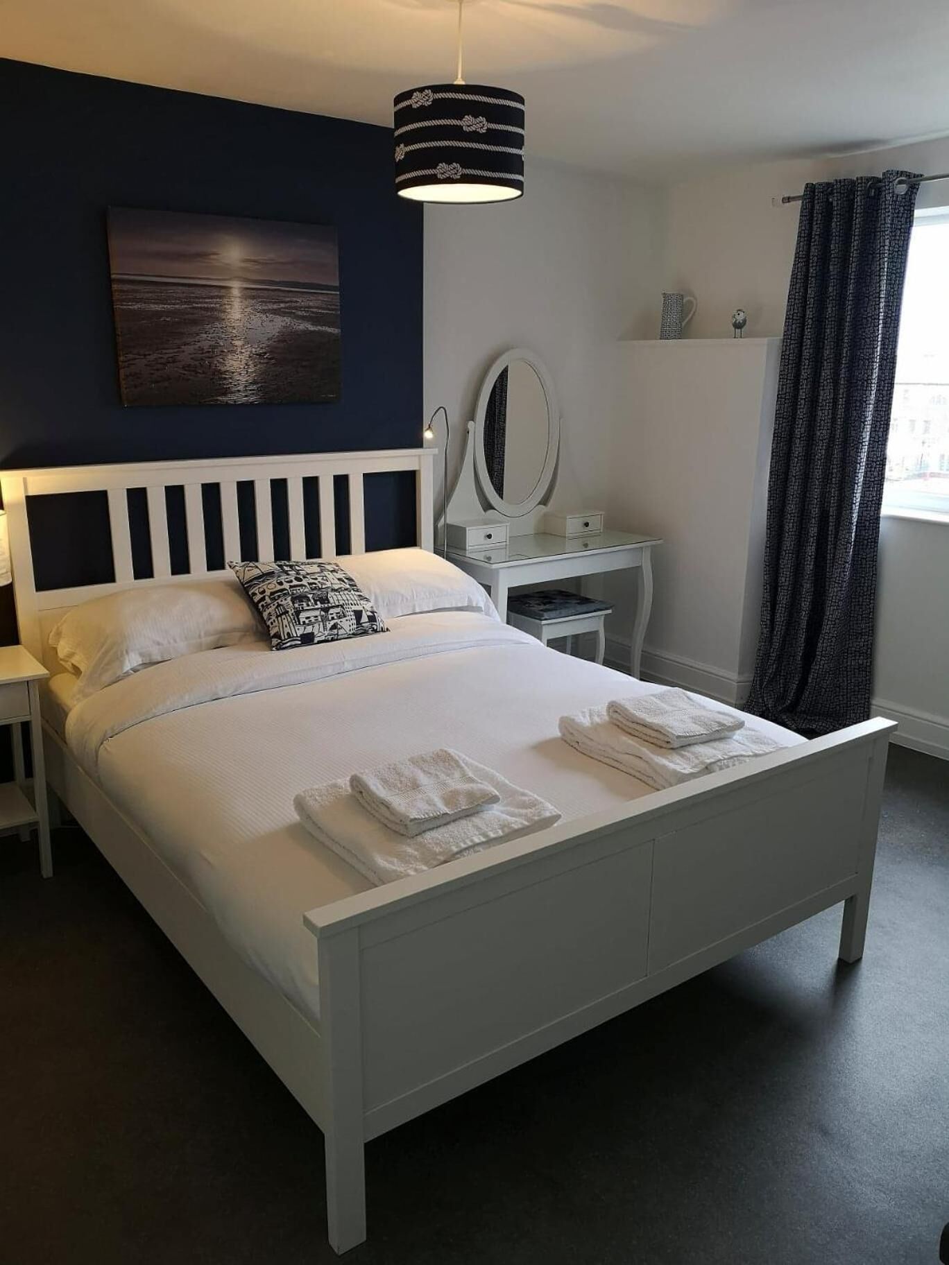 Desk, free WiFi, bed sheets