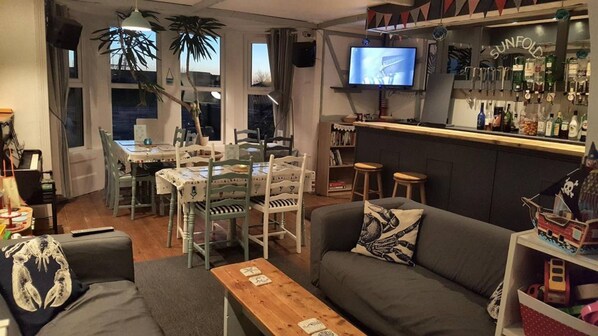 Bar (en la propiedad)