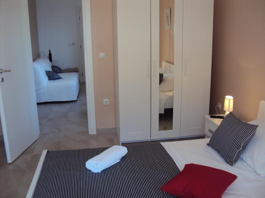 1 soverom, wi-fi (inkludert) og sengetøy