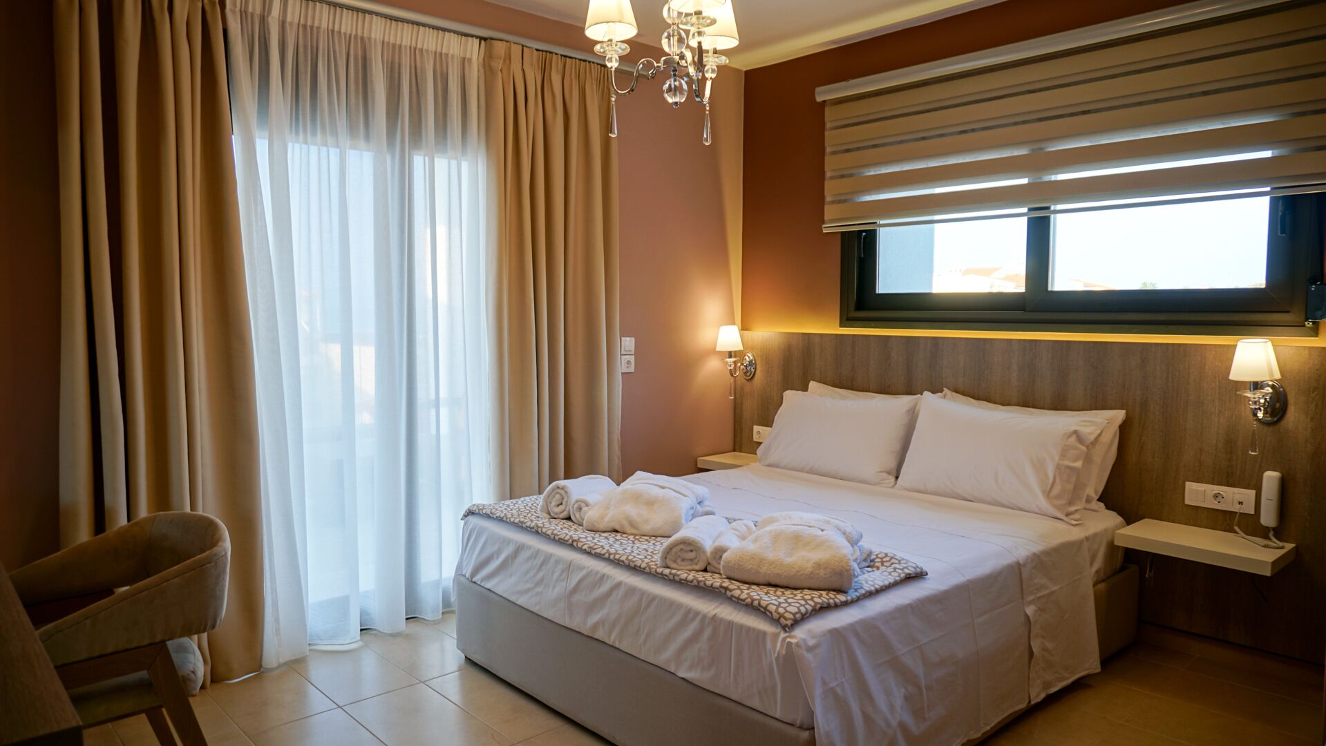 premium double room | 1 bedroom, premium bedding, tempur-pedic beds, minibar