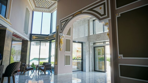 Lobby lounge - Agnes Deluxe Hotel (Kassandra)