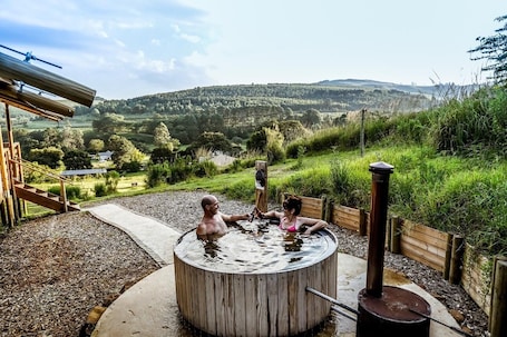 Exterior. AfriCamps at Gowan Valley - Glamping