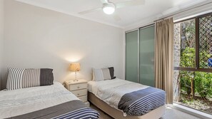 2 bedrooms, iron/ironing board, free WiFi