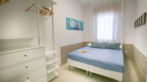 2 habitaciones, tabla de planchar con plancha y wifi 