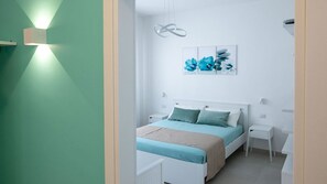 2 bedrooms, iron/ironing board, WiFi