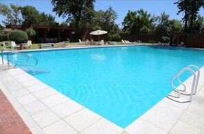 Innenpool, Außenpool