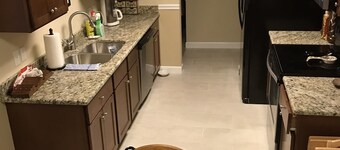 20 MINUTES TO BEAUTIFUL WHITE SANDY BEACHES