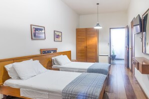 Superior Double or Twin Room | Premium bedding, minibar, in-room safe, blackout drapes