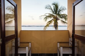 Premium bedding, minibar, in-room safe, blackout curtains