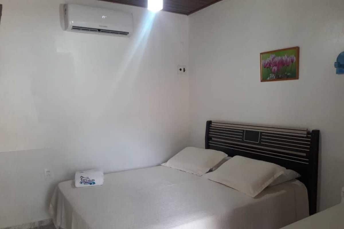 Chambre Double | Rideaux occultants, fer et planche Ă repasser, Wi-Fi gratuit