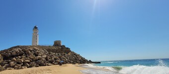 LANDHUIS, ZAHORA. DICHT BIJ HET STRAND. FAMILIE EN ZEER GEZELLIG.