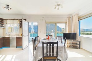 Dining room - Lake View Suites (Apokoronas)