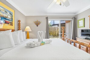 2 bedrooms, individually decorated, individually furnished