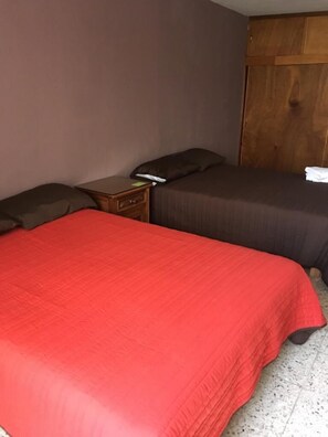 Free WiFi, bed sheets