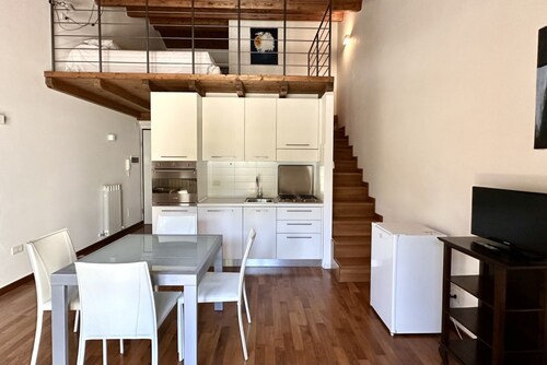 S171 - Sirolo, wonderful studio in the center