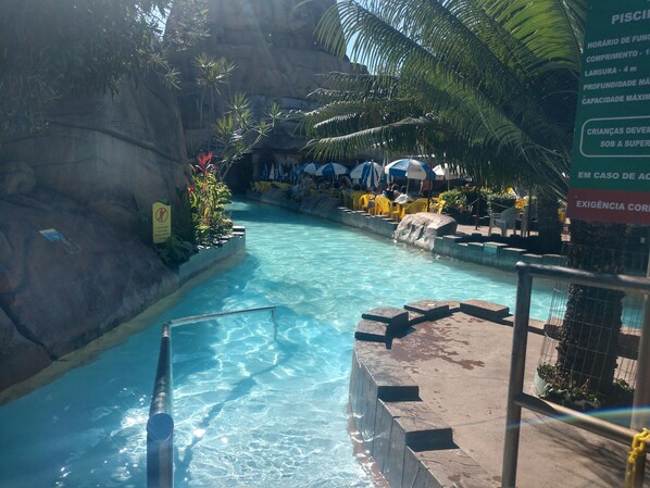 Hot springs - Piazza Diroma Flats Para Temporada (Caldas Novas)