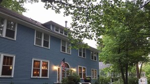 Front of property - The Inn at Union Pier (Union Pier)