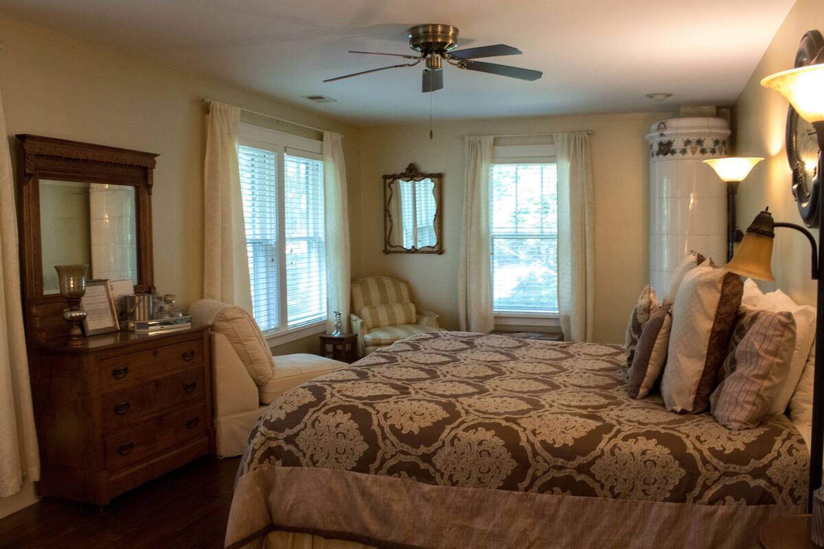 Chardonnay - Great House | Egyptian cotton sheets, premium bedding, soundproofing