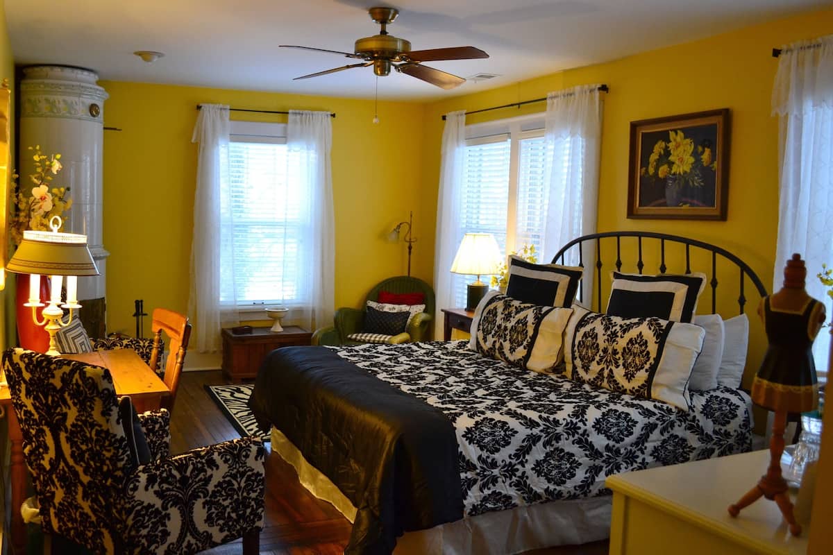 Dandelion Room - Great House | Egyptian cotton sheets, premium bedding, individually furnished