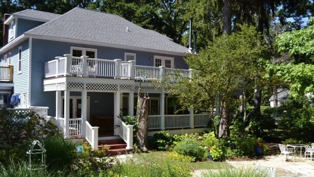Front of property - The Inn at Union Pier (Union Pier)