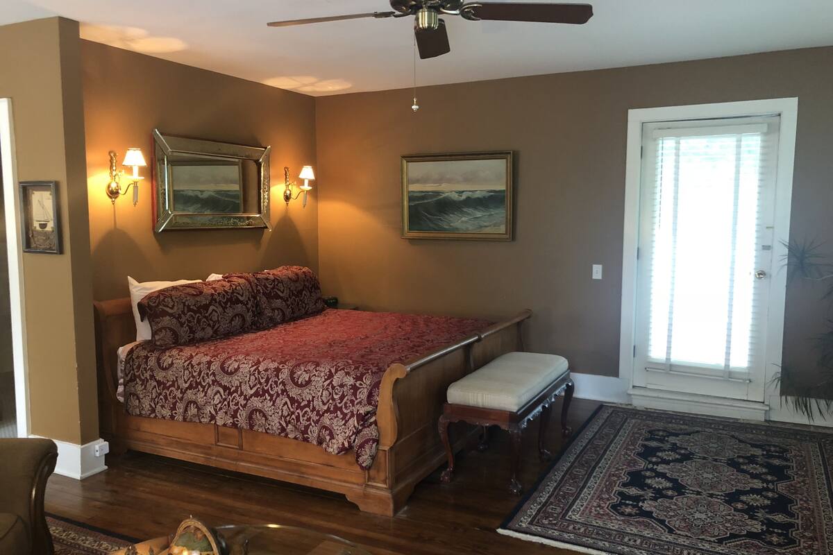 Captain's Quarters Suite - Great House | Egyptian cotton sheets, premium bedding, soundproofing