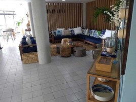 Zona de estar del vestíbulo