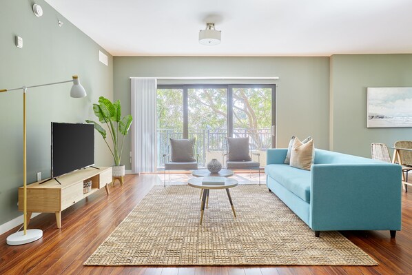 ห้องนั่งเล่น | ทีวีจอแบน