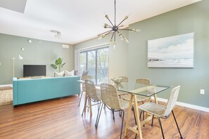 บริการอาหารในห้องพัก