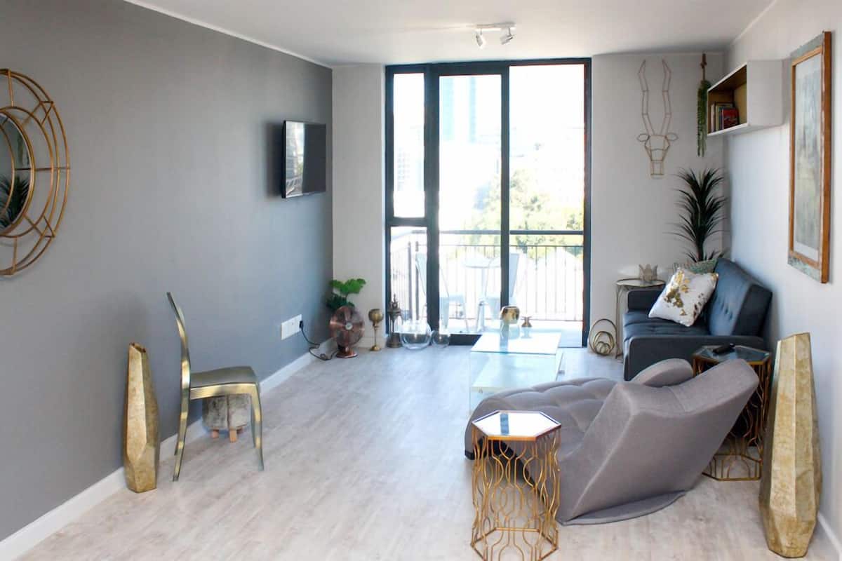 Luxury Apartment, 2 Bedrooms | Living area