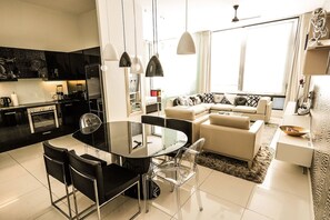 Departamento ejecutivo, 1 habitación | Servicio a la habitación