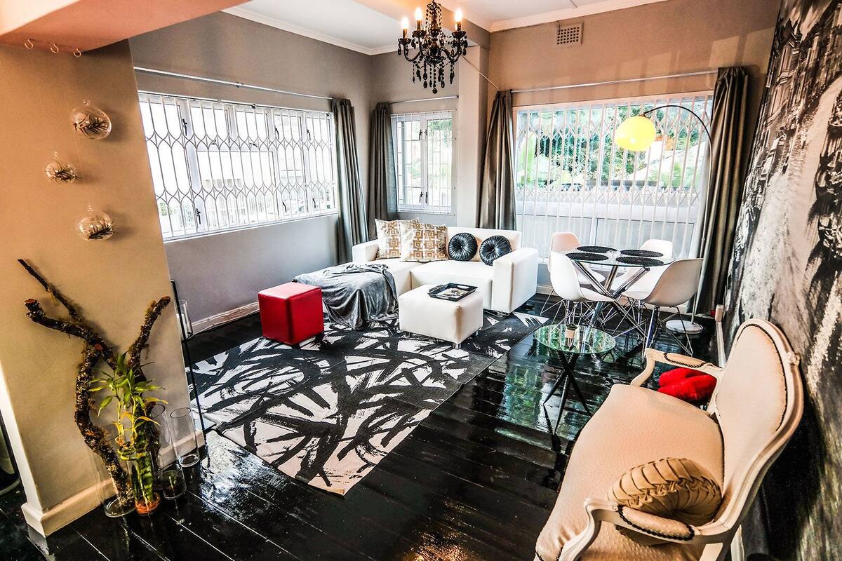 Family Apartment, 2 Bedrooms | Living area