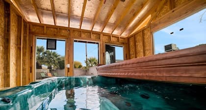 Las Vegas - 5 Mins From The Strip 4 Bedroom Home by RedAwning