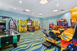 House | Game room - ChampionsGate 8BR Pool Home wTheater (Davenport)