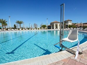 House | Outdoor pool