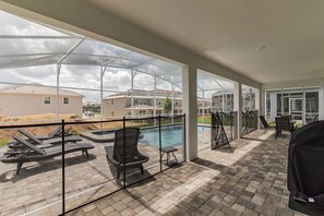 House | Terrace/patio - ChampionsGate 8BR Pool Home wTheater (Davenport)