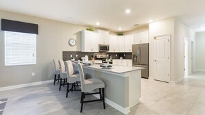 House | Private kitchen - 9BR ChampionsGate Pool Home (Davenport)