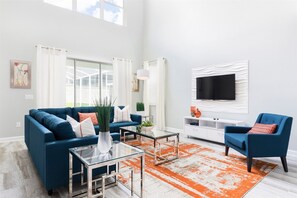 House | Living area | Flat-screen TV, DVD player - 5BR 5BA ChampionsGate Pool Home (Davenport)