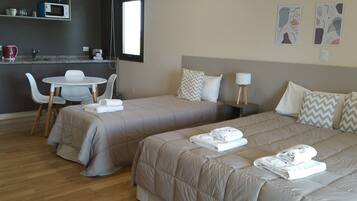 Ropa de cama de alta calidad, cubrecamas y colchones con pillow-top