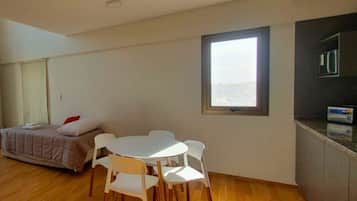 Ropa de cama de alta calidad, cubrecamas y colchones con pillow-top